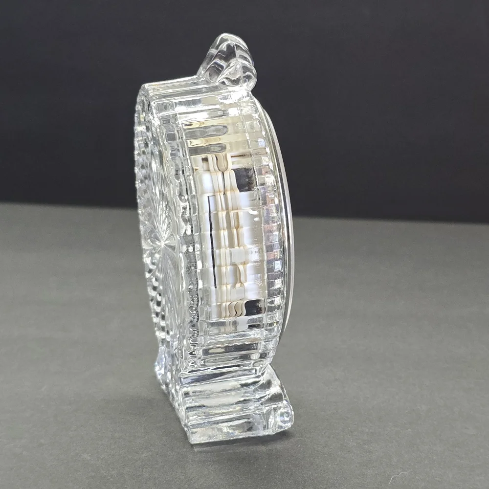 VTG Fifth Avenue Crystal LTD Clock Desk Shelf Mantle Quartz Oval.